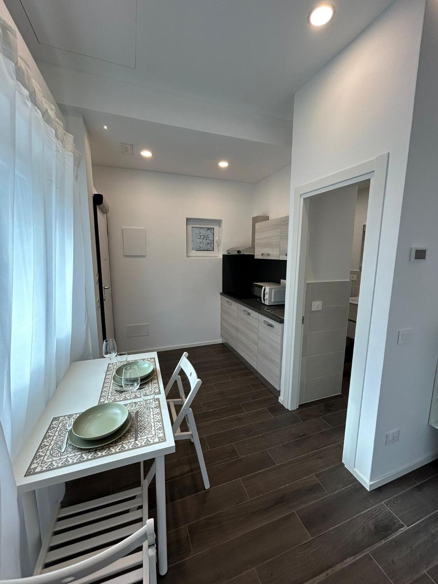 Lake Home Apartments Lipomo エクステリア 写真